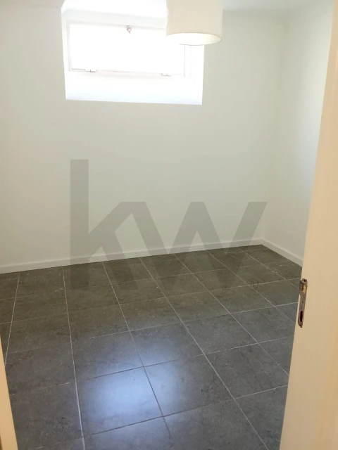 Apartamento T1 para Arrendamento em Algés, Linda-A-Velha e Cruz Quebrada-Dafundo