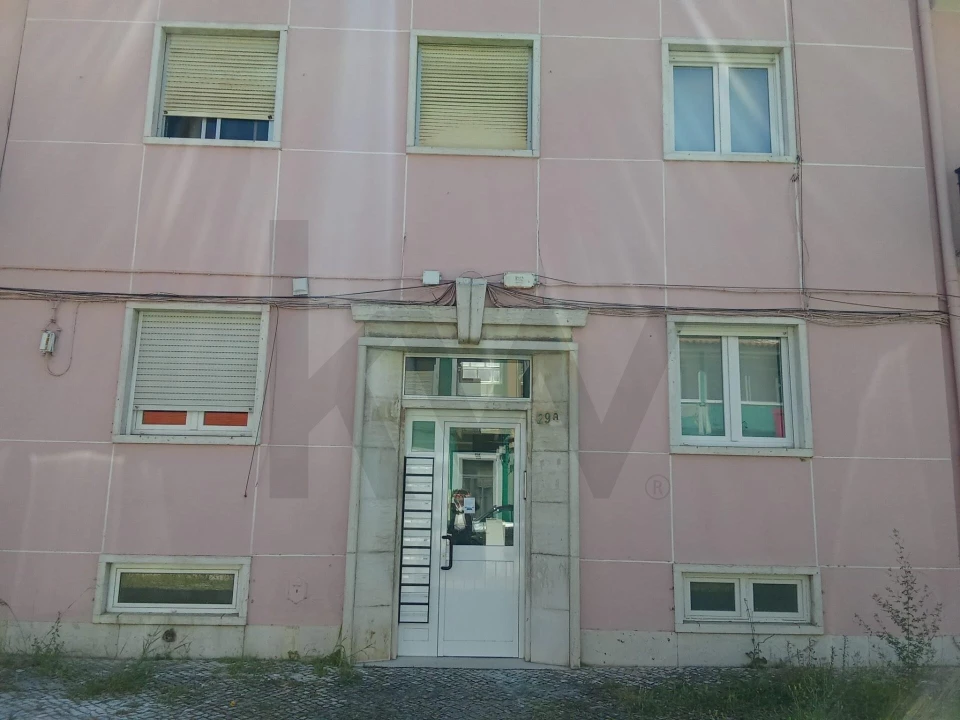 Apartamento T1 para Arrendamento em Algés, Linda-A-Velha e Cruz Quebrada-Dafundo Foto 1
