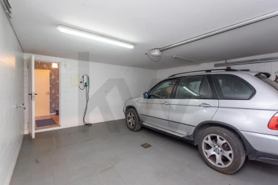 Moradia T5 para Venda em Barcarena
