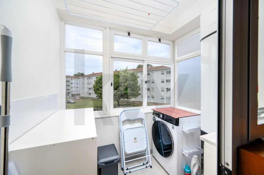 Apartamento T1 para Venda em Ramalde Foto 7