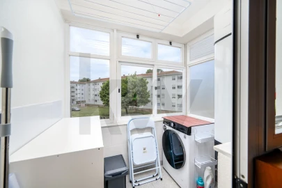 Apartamento T1 para Venda em Ramalde