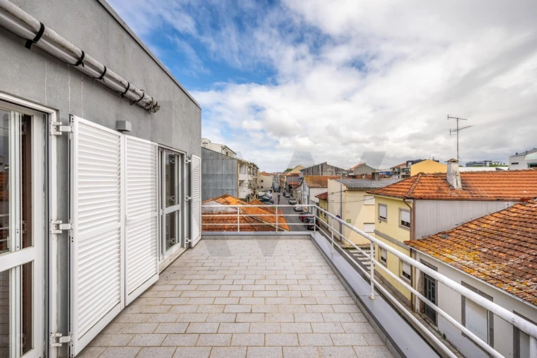 Apartamento T1 para Venda em Ramalde Foto 17