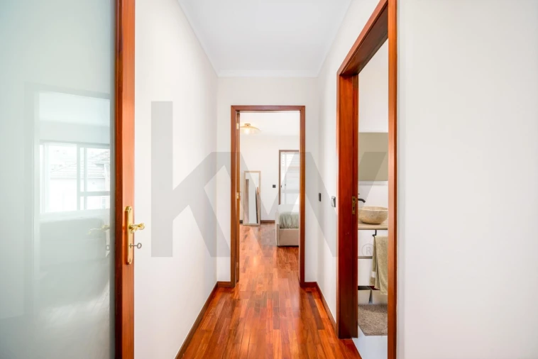 Apartamento T1 para Venda em Ramalde Foto 8