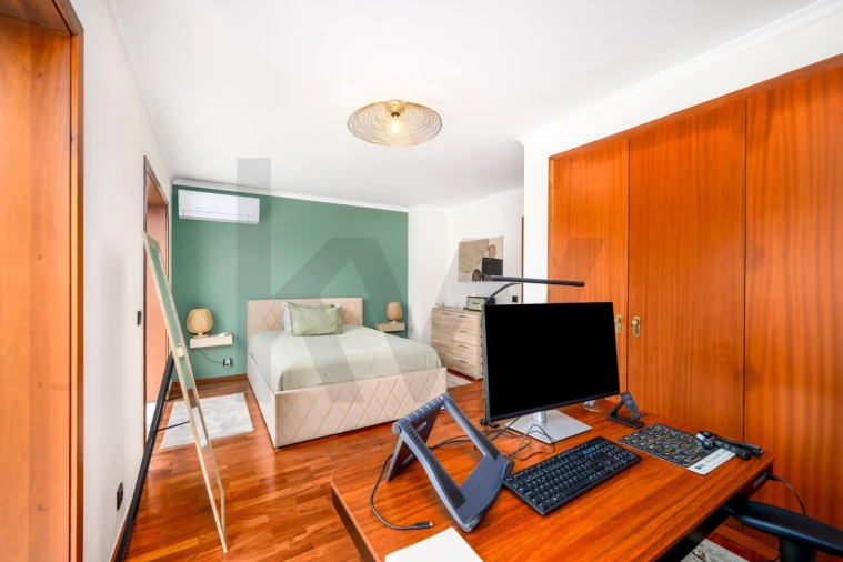 Apartamento T1 para Venda em Ramalde Foto 15