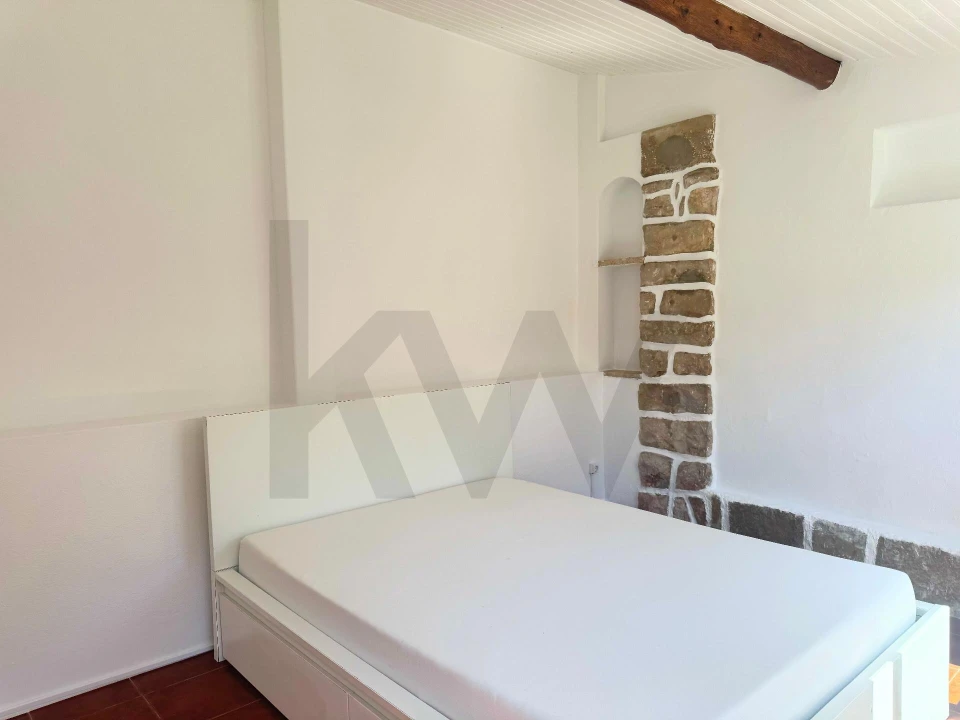 Moradia T1 para Arrendamento em Colares Foto 18