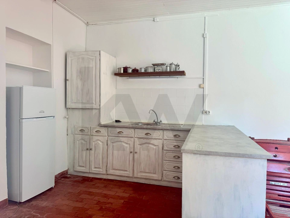 Moradia T1 para Arrendamento em Colares Foto 6