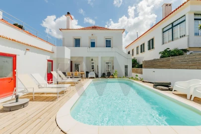 Moradia T8 para Venda em Carcavelos e Parede