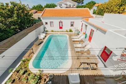 Moradia T8 para Venda em Carcavelos e Parede