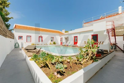Moradia T8 para Venda em Carcavelos e Parede