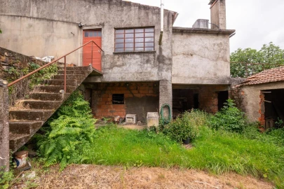 Moradia T3 para Venda em Secarias