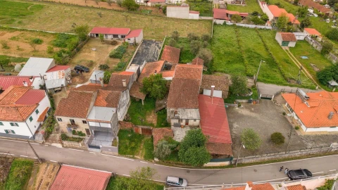Moradia T3 para Venda em Secarias