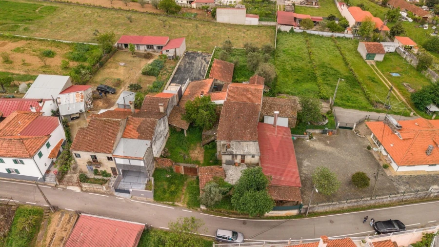 Moradia T3 para Venda em Secarias Foto 15