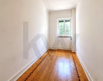 Apartamento T4 para Arrendamento em Estrela