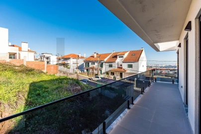 Moradia T5 para Venda em Odivelas