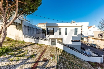 Moradia T5 para Venda em Odivelas