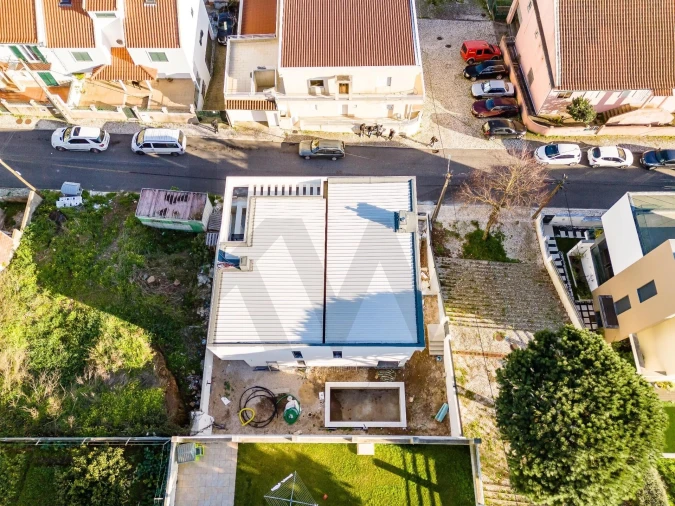 Moradia T5 para Venda em Odivelas Foto 63