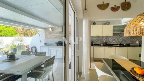 Moradia T3 para Venda em Quarteira