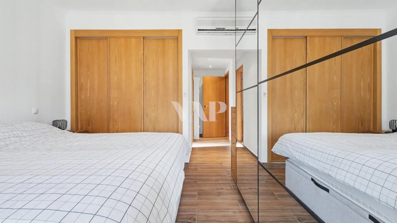 Apartamento T2 para Venda em Quarteira Foto 20