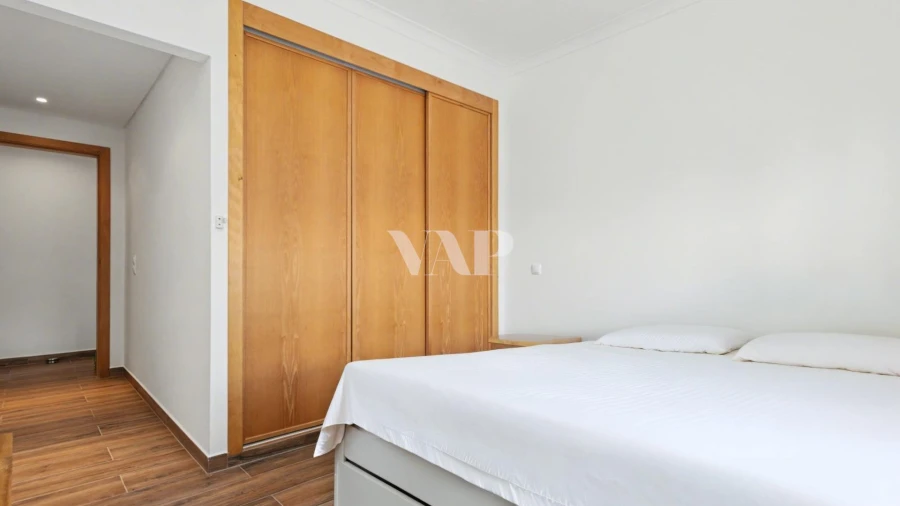 Apartamento T2 para Venda em Quarteira Foto 25