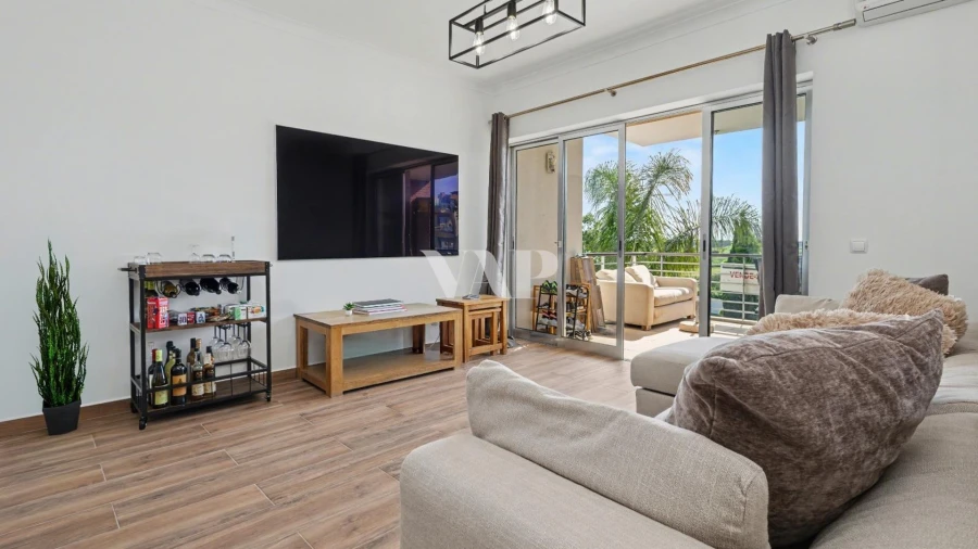 Apartamento T2 para Venda em Quarteira Foto 8