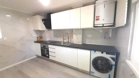 Apartamento T3 para Venda em Laranjeiro e Feijó