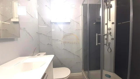 Apartamento T3 para Venda em Laranjeiro e Feijó