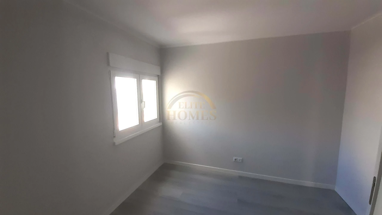 Apartamento T3 para Venda em Laranjeiro e Feijó Foto 20