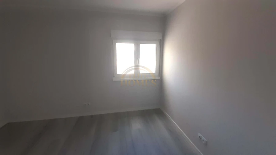 Apartamento T3 para Venda em Laranjeiro e Feijó Foto 19