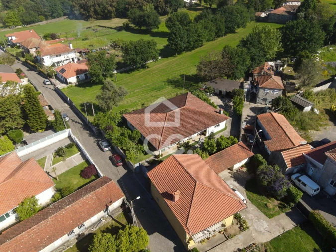 Moradia T4 para Venda em Areias, Sequeirô, Lama e Palmeira Foto 27