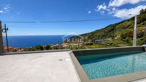 Moradia T3 para Venda em Arco da Calheta