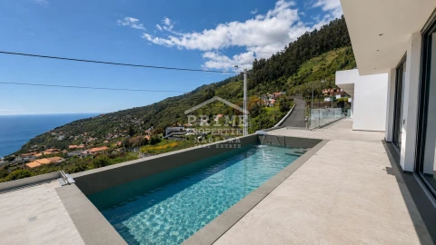 Moradia T3 para Venda em Arco da Calheta