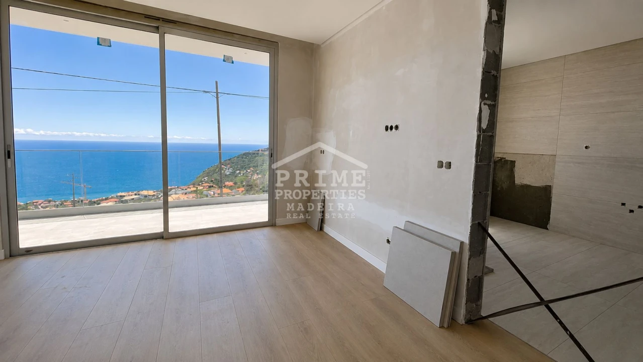 Moradia T3 para Venda em Arco da Calheta Foto 29