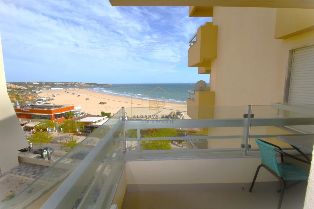 Apartamento T2 para Venda em Portimão Foto 2