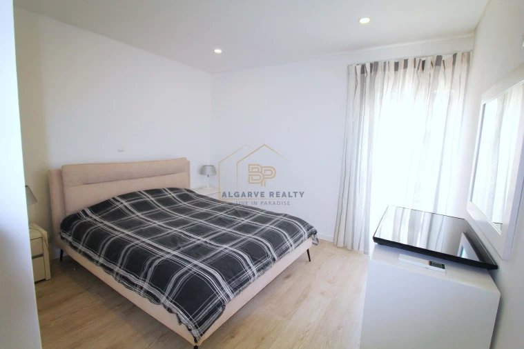 Apartamento T2 para Venda em Portimão Foto 13