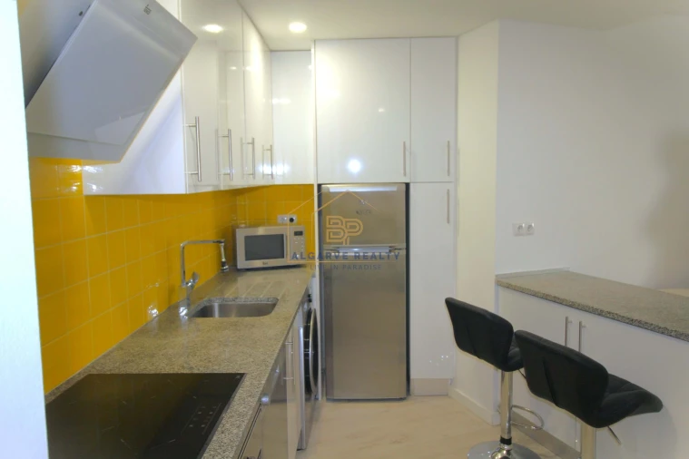Apartamento T2 para Venda em Portimão Foto 6