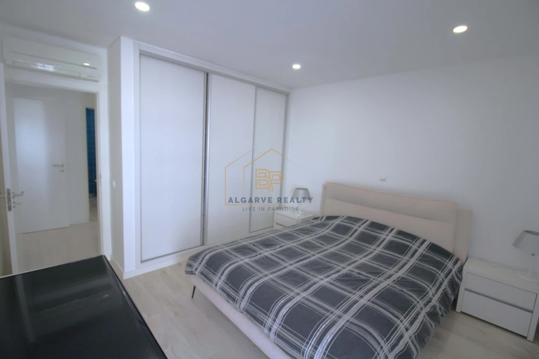 Apartamento T2 para Venda em Portimão Foto 14