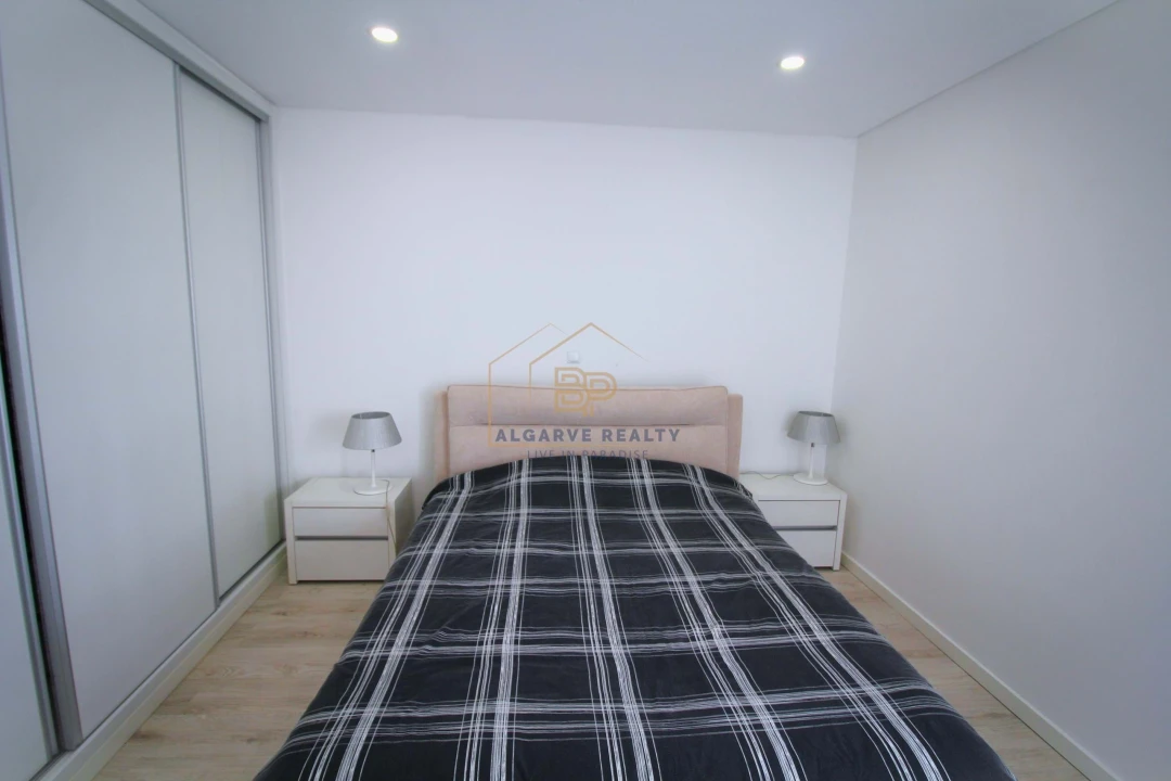 Apartamento T2 para Venda em Portimão Foto 11