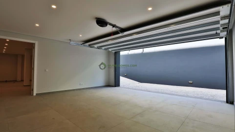 Moradia T4 para Venda em Quarteira