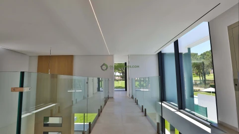 Moradia T4 para Venda em Quarteira