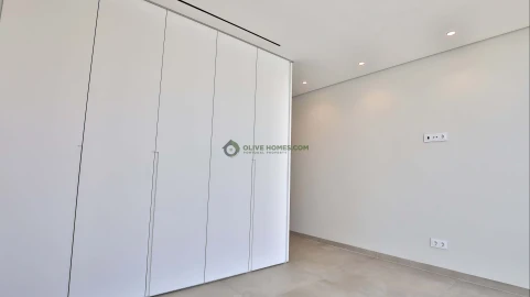 Moradia T4 para Venda em Quarteira