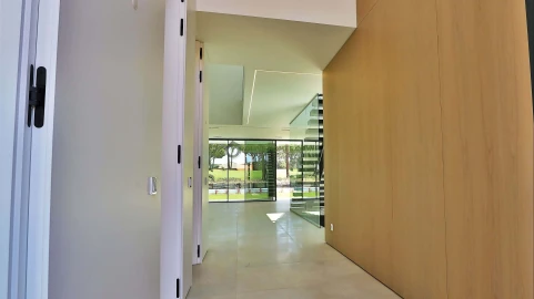 Moradia T4 para Venda em Quarteira