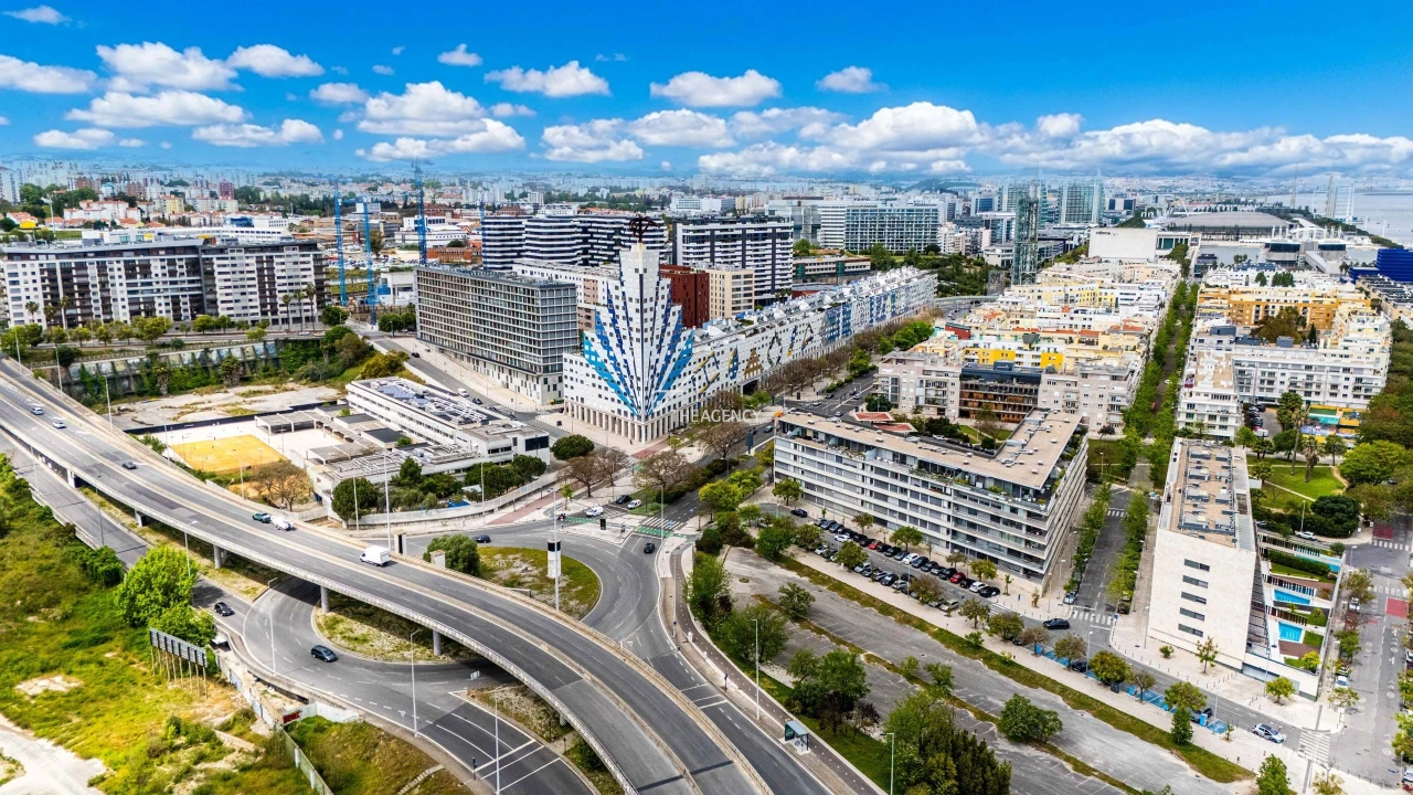 Apartamento T4 para Venda em Parque das Nações Foto 34