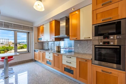 Apartamento T4 para Venda em Parque das Nações