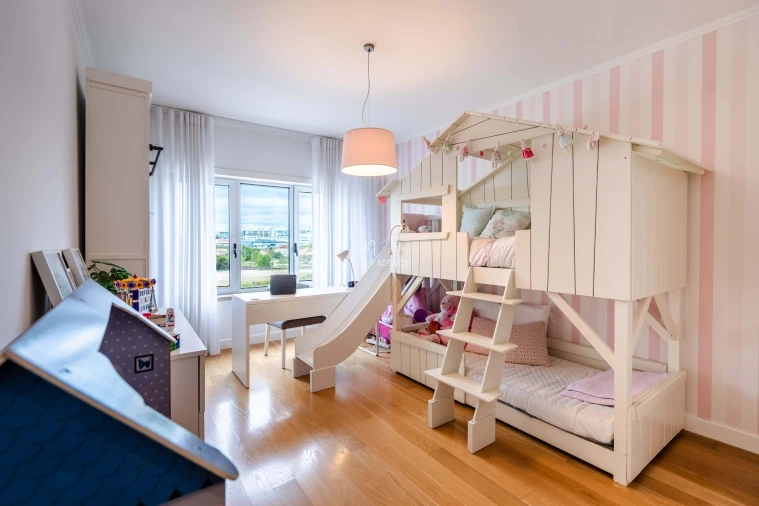 Apartamento T4 para Venda em Parque das Nações Foto 27