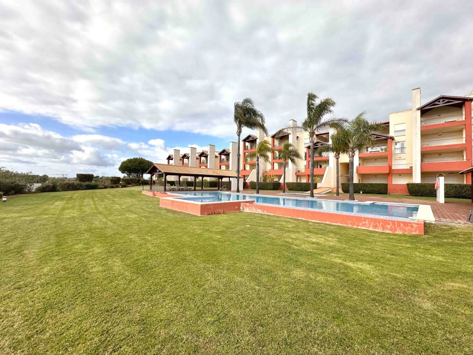 Apartamento T2 para Venda em Quarteira Foto 1