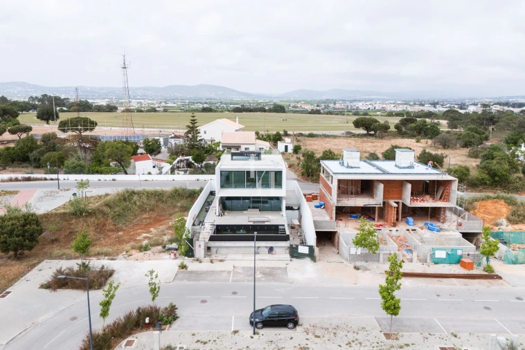 Moradia T4 para Venda em Montenegro Foto 36