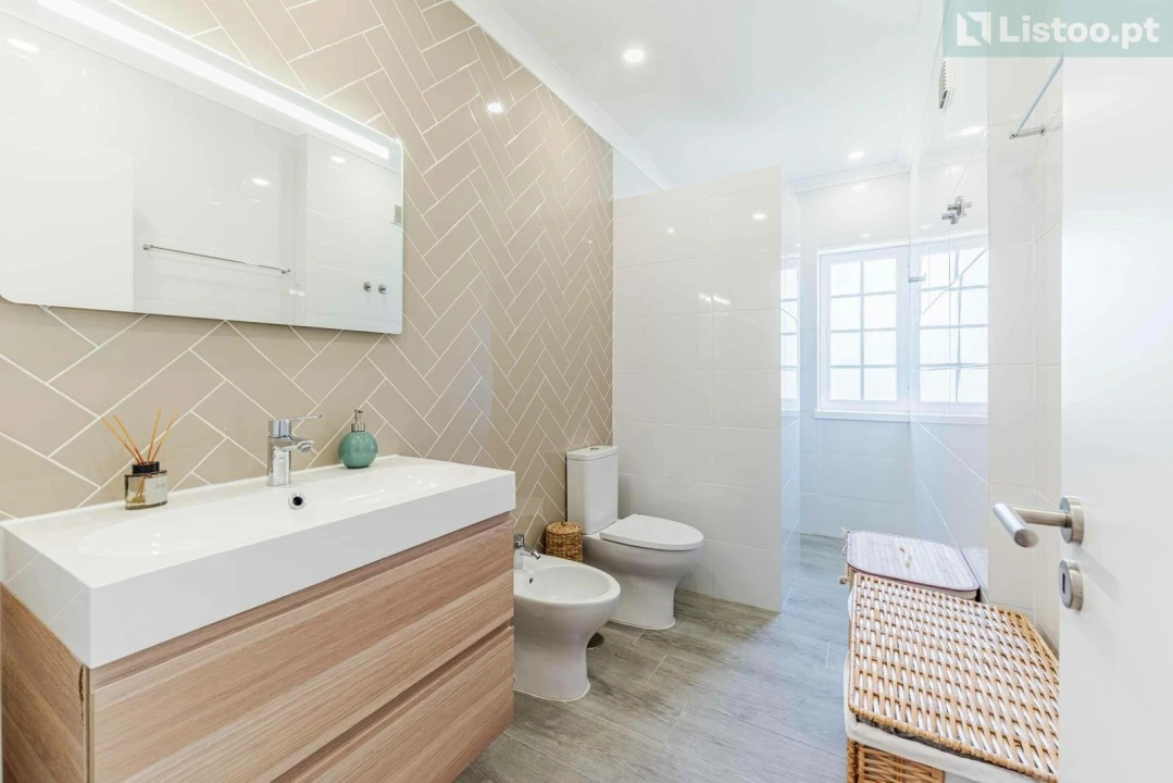 Apartamento T3 para Venda em Agualva e Mira-Sintra Foto 17