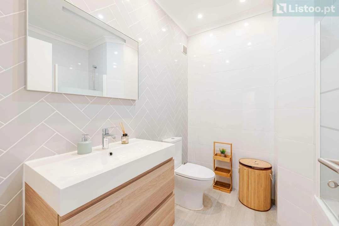 Apartamento T3 para Venda em Agualva e Mira-Sintra Foto 18