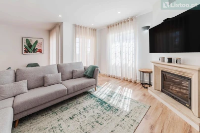 Apartamento T3 para Venda em Agualva e Mira-Sintra