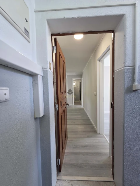 Apartamento T3 para Venda em Laranjeiro e Feijó